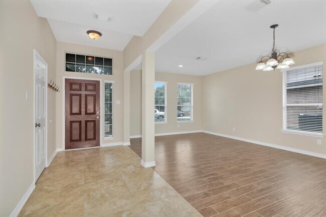 Foto del edificio - 2002 Monarch Hollow Ln