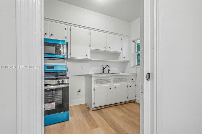 Foto del edificio - 9160 NE 8th Ave