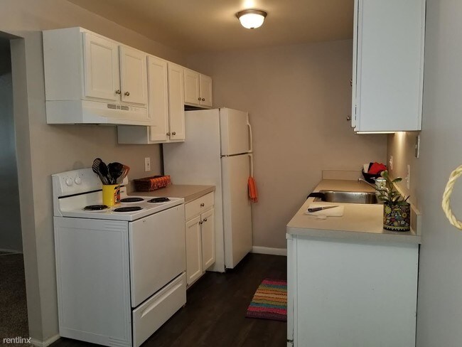 Building Photo - 2 br, 1 bath  - Carrolton Manor  Apartment