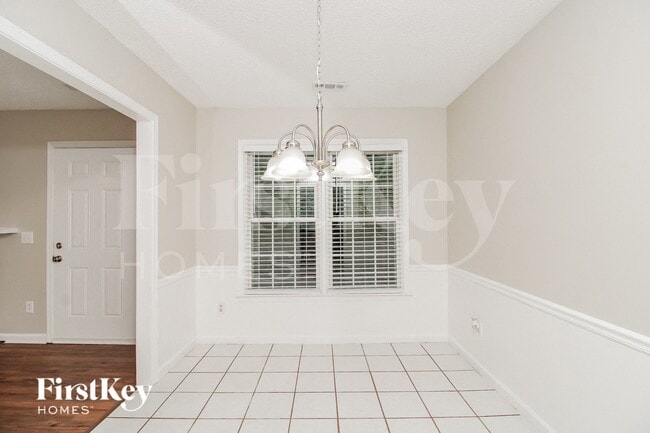 Foto del edificio - 5807 Running Ridge Rd
