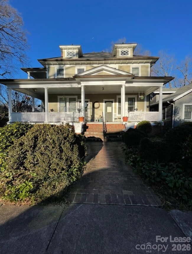 Building Photo - 501 E Kingston Ave
