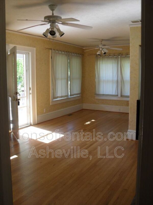 Building Photo - 202 Rutledge Dr