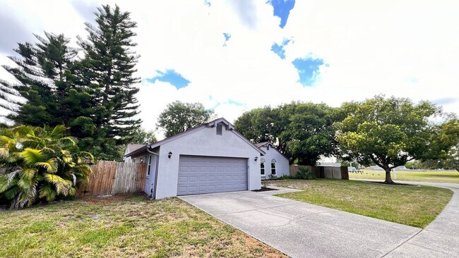 Photo - Spacious 4BR/2BA Home in Winter Springs wi...