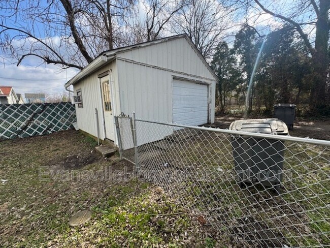 Foto del edificio - 1112 W Tennessee St