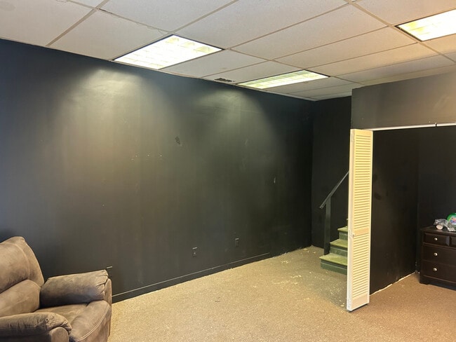 Foto del edificio - 1916 Hamill Ave