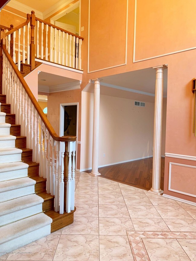 Building Photo - 9 Alyssa Rose Ln