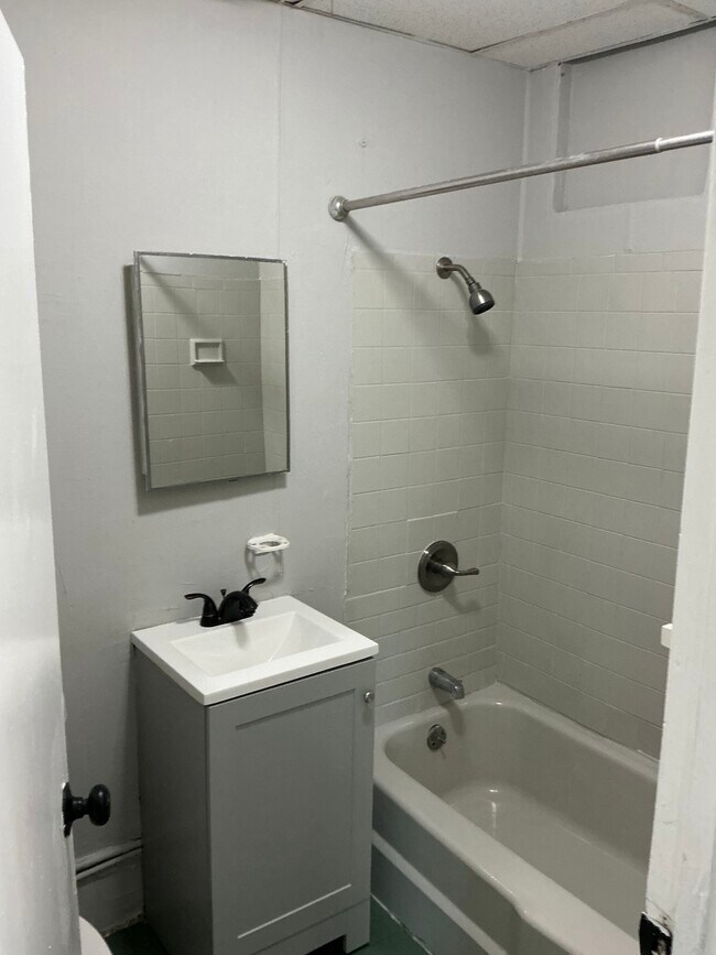 Foto del edificio - 236 Old Bergen Rd