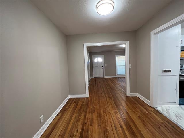 Foto del edificio - 3133 W 4th St