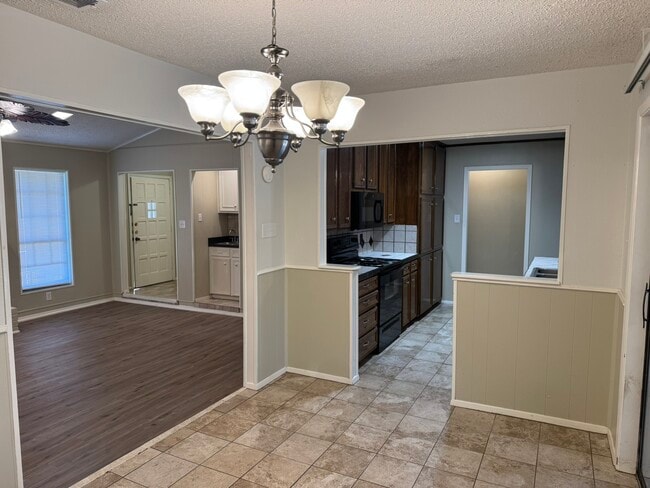 Building Photo - 1524 Timber Creek Dr