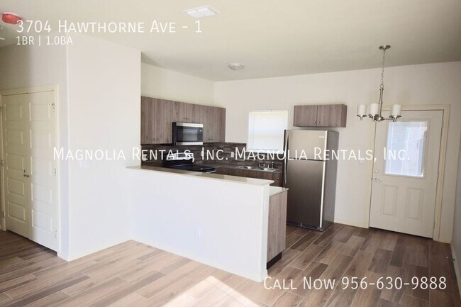 Foto del edificio - 3704 Hawthorne Ave