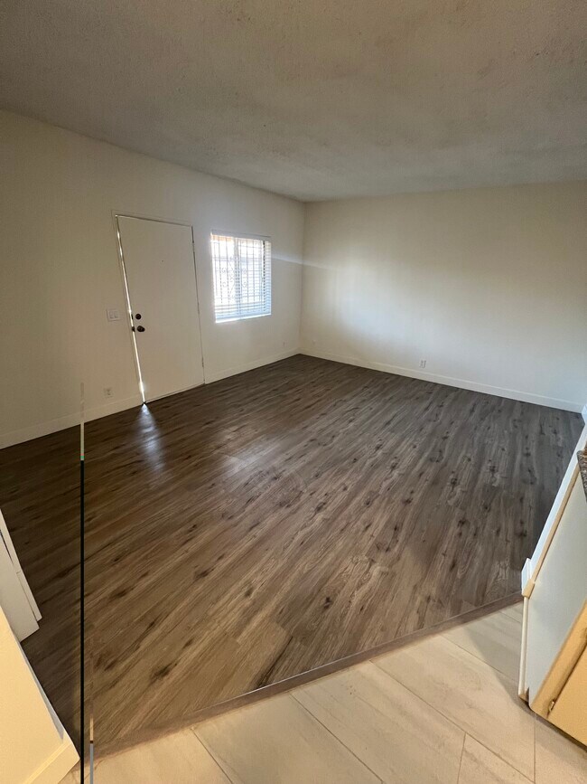 Sala de estar - 821 W Colden Ave