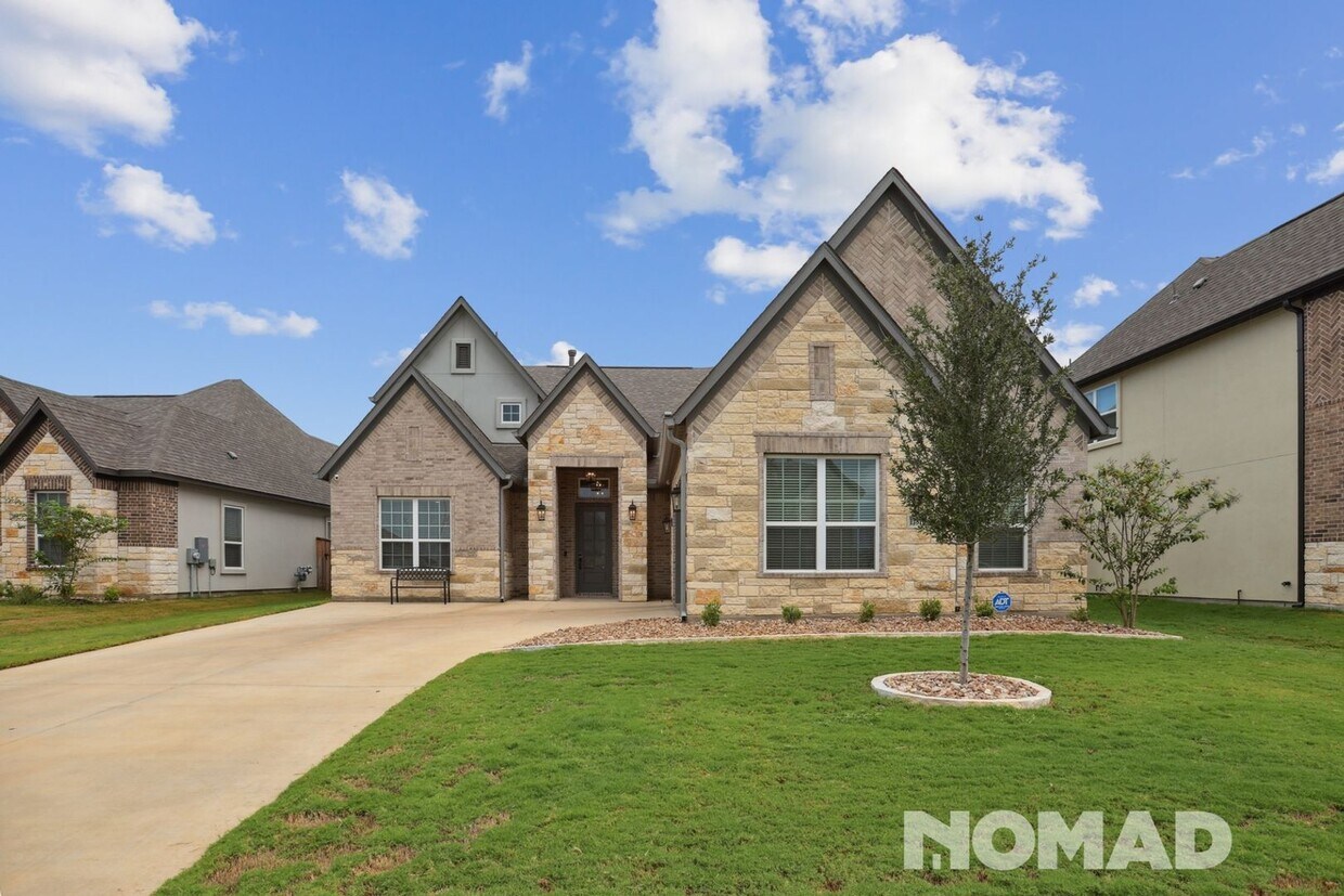 Primary Photo - 3 Bedroom Single Family Home in Manor