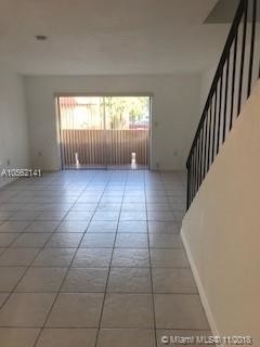 Building Photo - 9958 N Kendall Dr