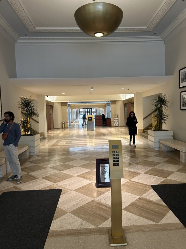 Foto del edificio - 680 N Lake Shore Dr