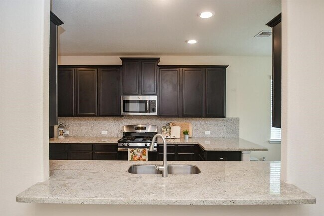 Foto del edificio - 2214 Granite Park Ln