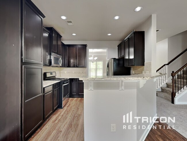 Foto del edificio - 5030 Glencliff Dr