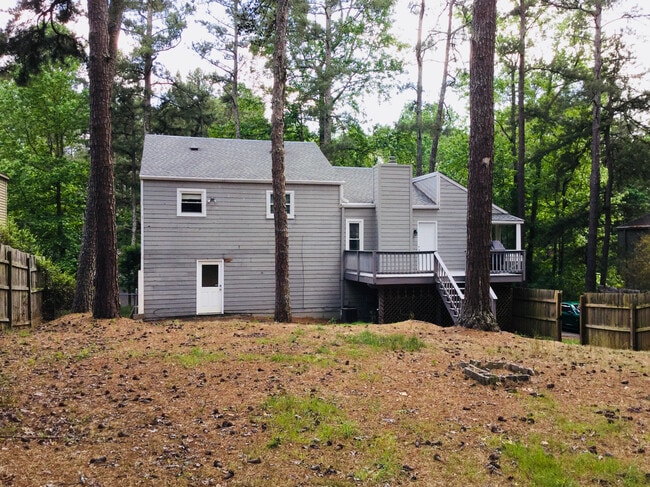 Building Photo - 1733 Christie Dr NE