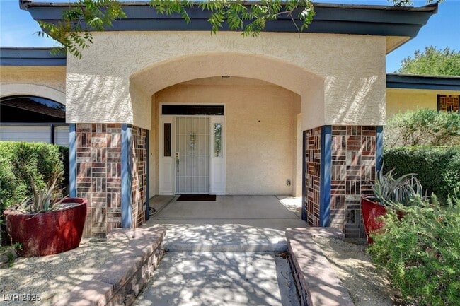 Building Photo - 4726 Monument Valley Rd