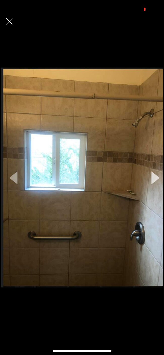 Foto del edificio - 155 Westwind Dr
