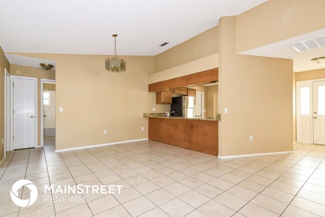 Foto del edificio - 13220 Whaler Dr