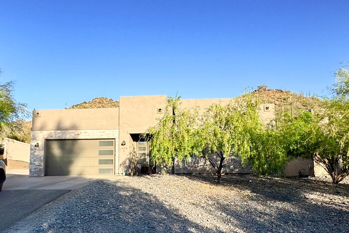 Primary Photo - 3Bed/2Bath Home in Cave Creek! $399 XMAS I...