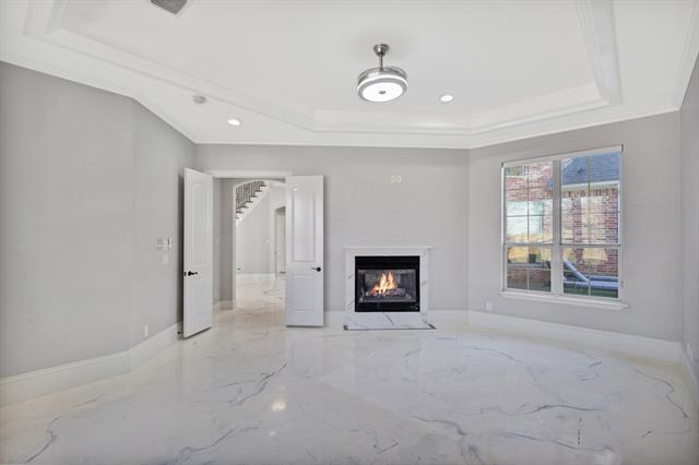 Foto del edificio - 1004 Drake Dr