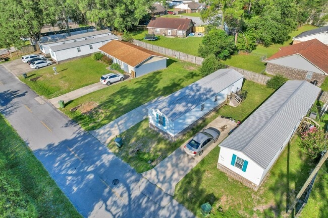 Building Photo - Mobile Home for Rent