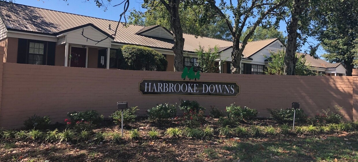 2 bedroom 2 bath condo $1,200 per month - 2 bedroom 2 bath condo $1,200 per month