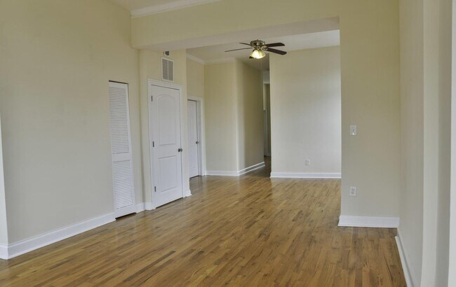 Foto del edificio - 3356 N Sheffield Ave