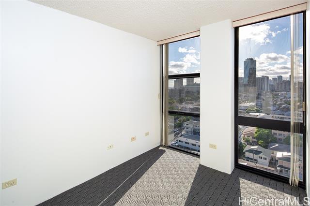 Building Photo - 747 Wiliwili St