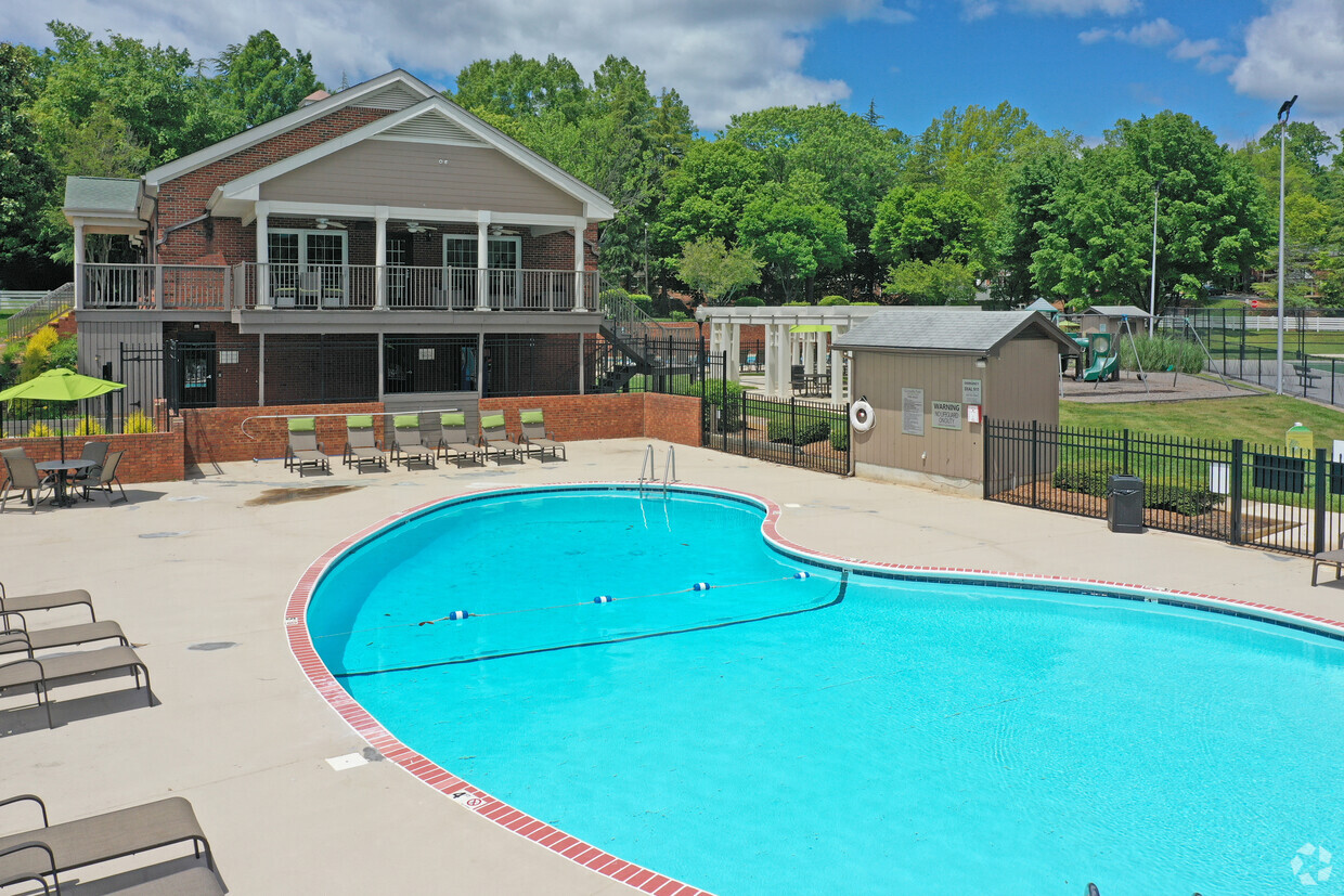 Foto principal - Gardens At Country Club