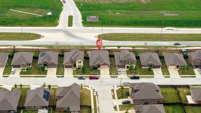 Building Photo - 410 Gunsmoke Trail