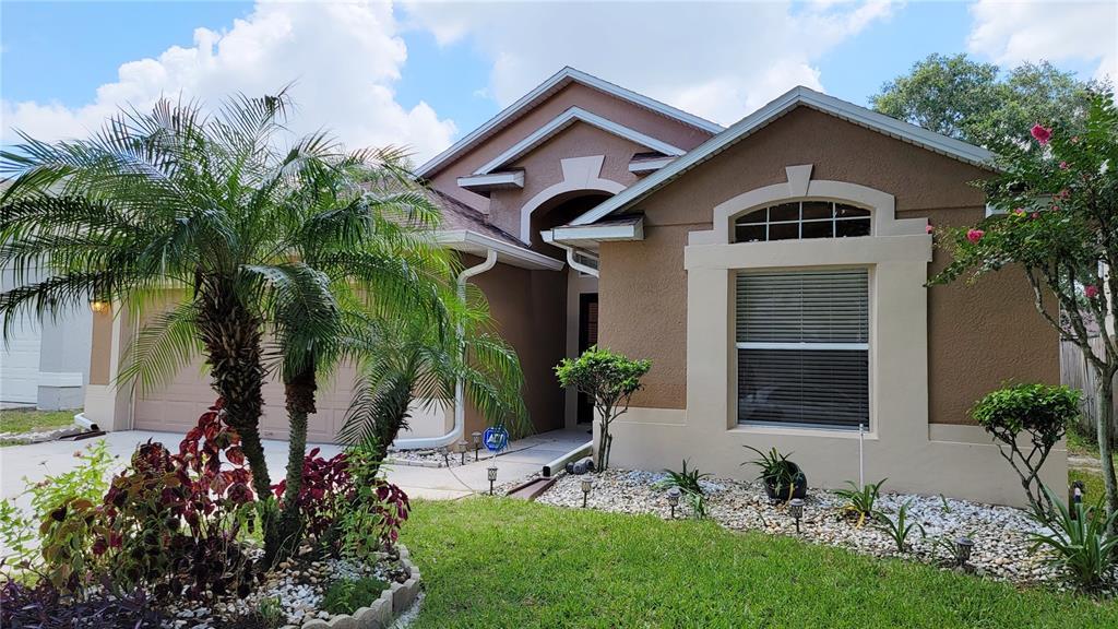 Foto principal - 13509 Eyas Rd