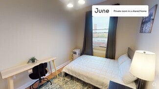 Building Photo - Private bedroom in 4 bed/1 bath Home