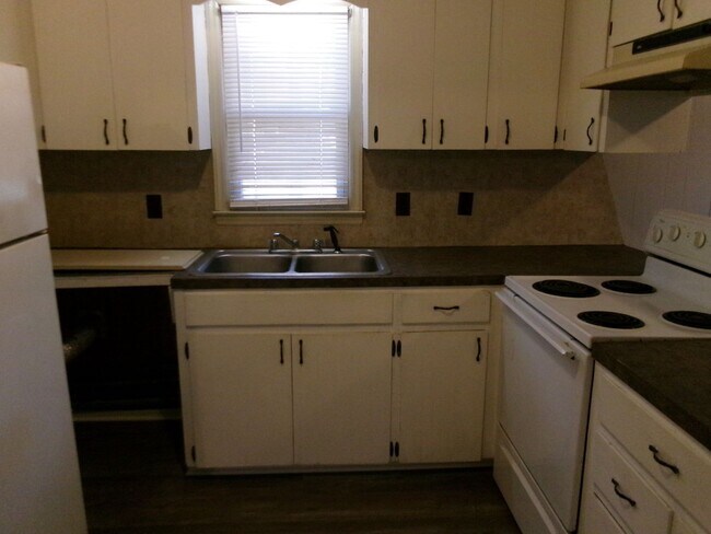 Foto del edificio - 1 ROOM-Small Studio House (with kitchen an...