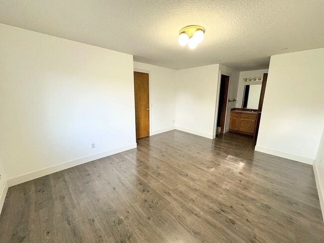 Building Photo - 5983 SW Harmony Pl