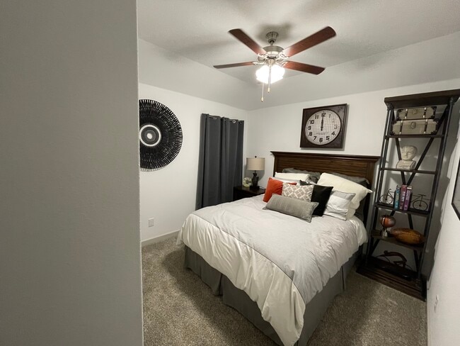 Building Photo - 2001 Harshaw Dr