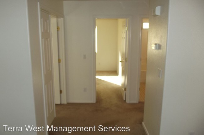 Building Photo - 3 br, 2 bath House - 4540 Savin Circle