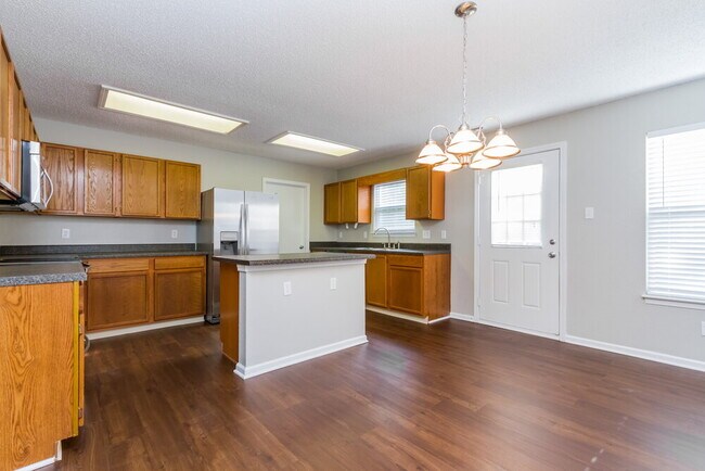 Foto del edificio - 10236 Hatherley Way