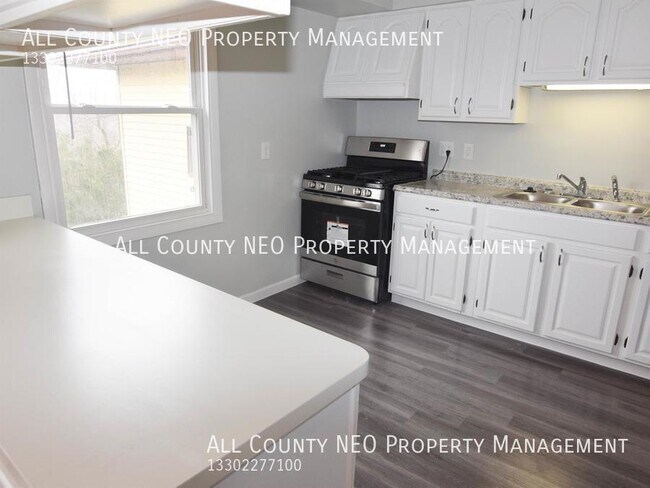 Foto del edificio - Newly Renovated and Move in Ready!