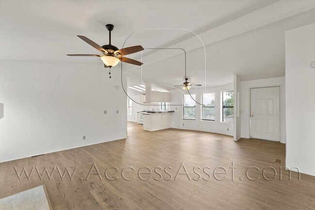 Foto del edificio - Private 3 Bed /2 Bath Home With Scenic Vie...