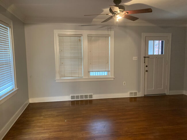 Photo - 500 Fruithurst Dr House