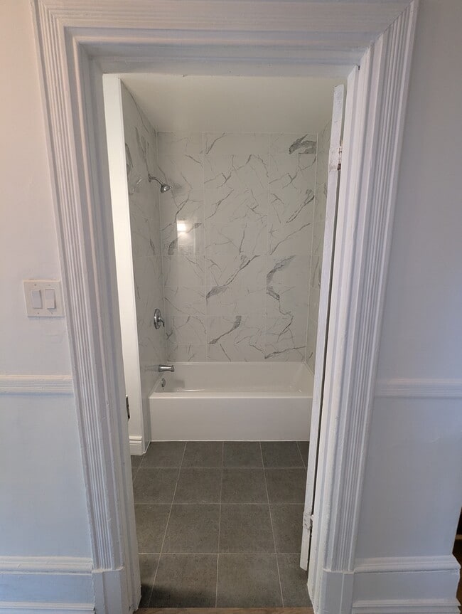 Bathroom - 2385 Rue Coursol