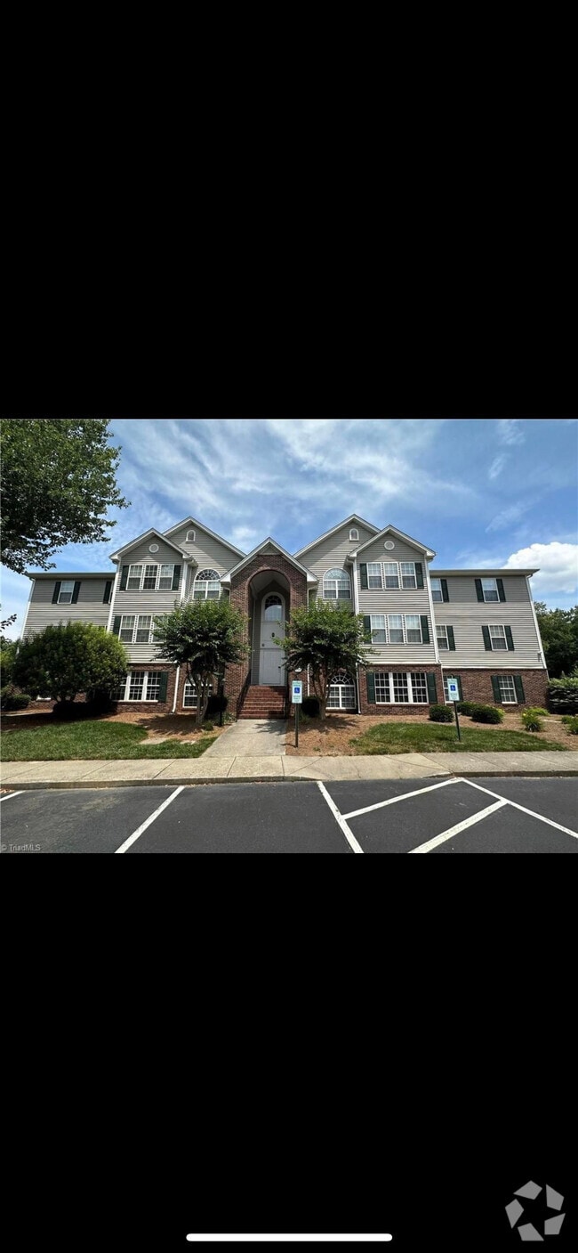 Building Photo - 522 Scholastic Ct