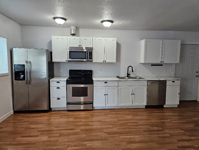 Building Photo - 318 N Tower Ave