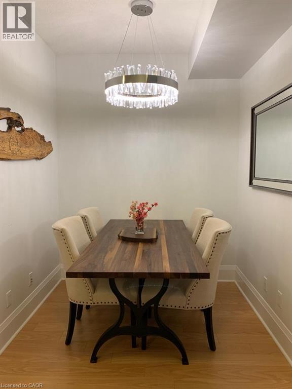 Photo du bâtiment - 100 Harrison Garden Blvd