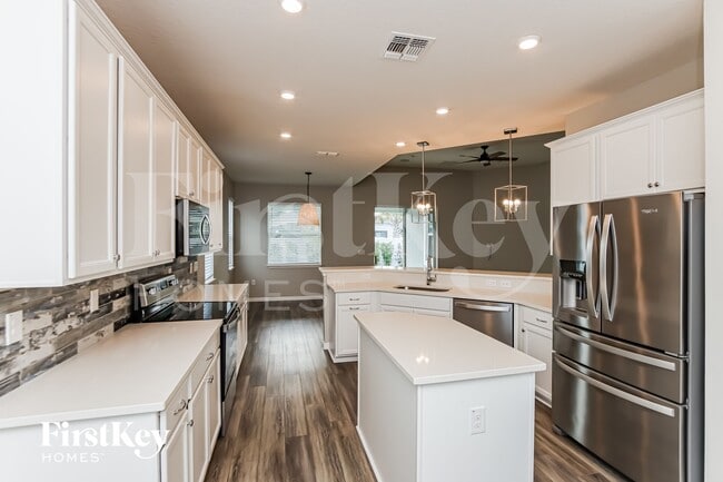 Foto del edificio - 2742 Bobby Jones St