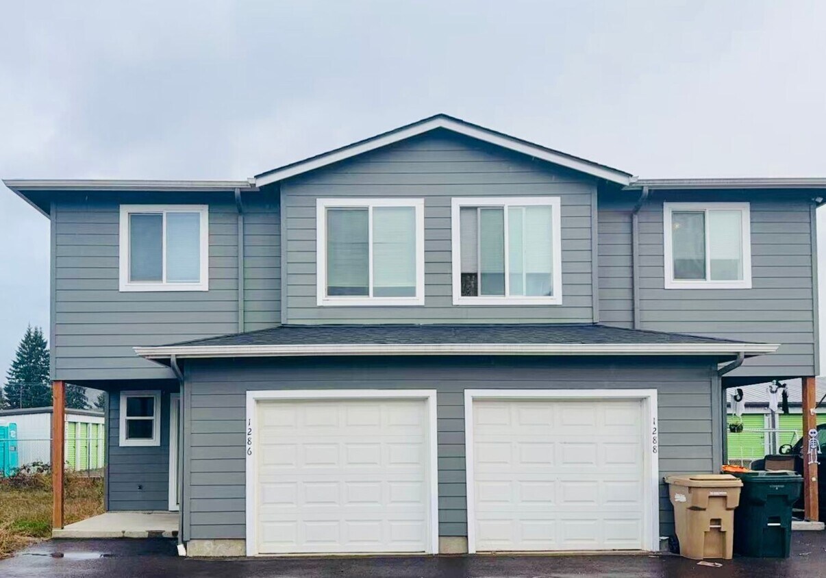 Foto principal - 4 bedroom duplex