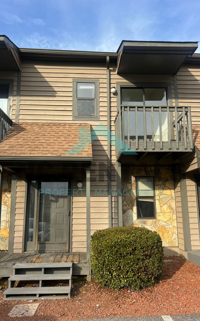 Photo - 340 Vista Cir House