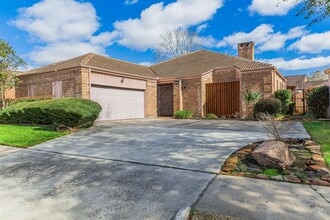 Building Photo - 1319 Ambergate Dr